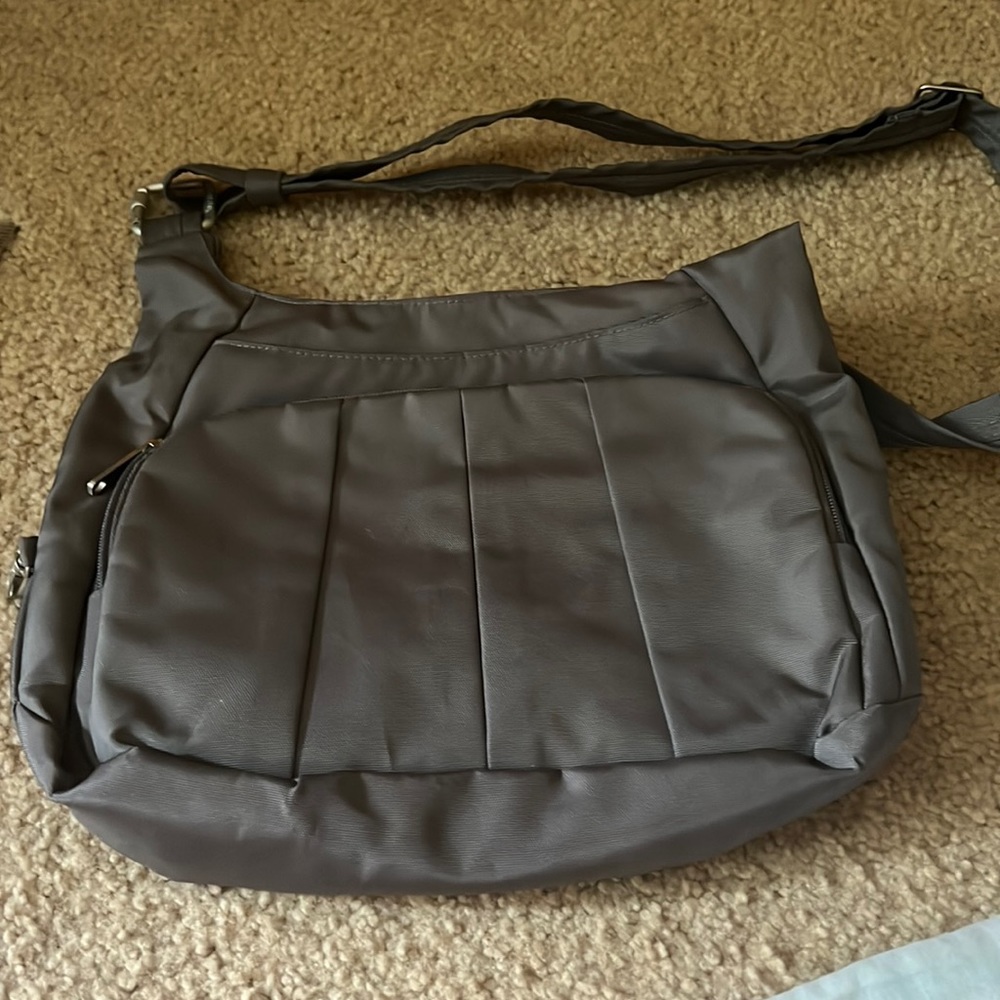 Travelon crossbody bag